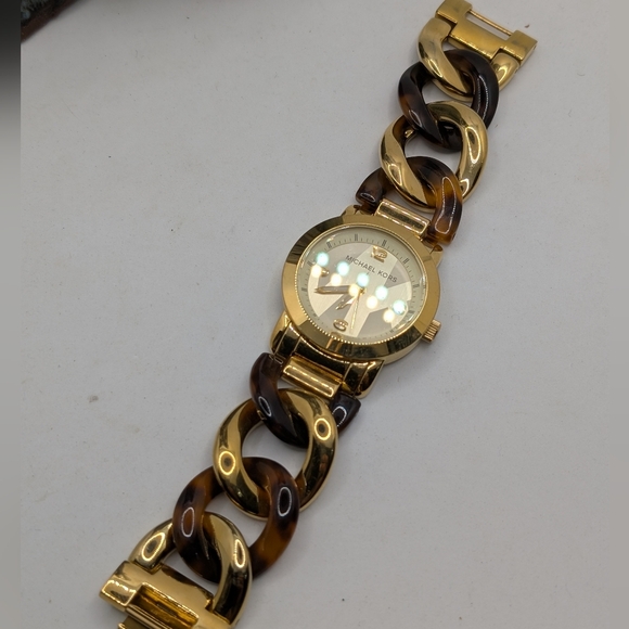 Michael Kors Gold and Brown Chain Bracelet Watch - Picture 1 of 7